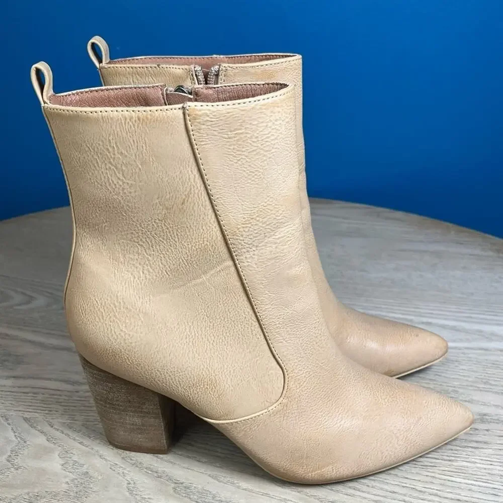 VICI Faux Leather Tan Ankle Boots Pointed Almond Toe Block Heel Women’s Size 10